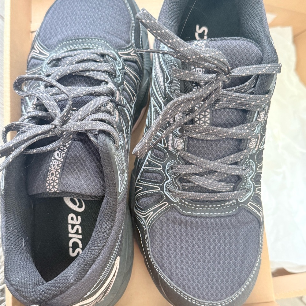 ASICS Gray Gel Venture 7 Shoes